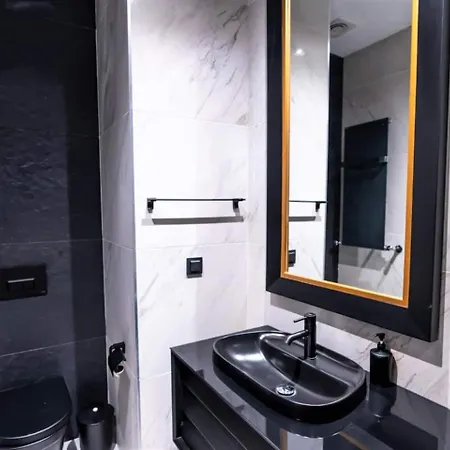 Bright And Modern With Stunning View * Isztambul
