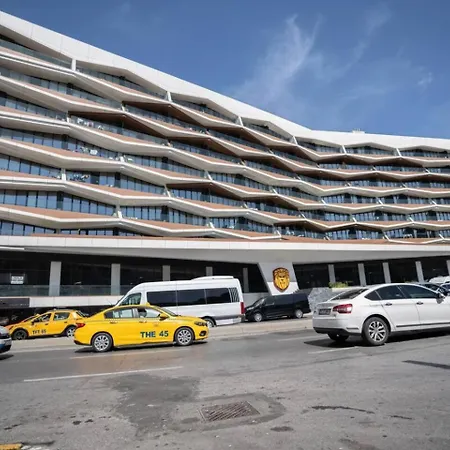 Bright And Modern With Stunning View דירה *